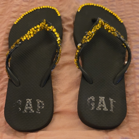 GAP Shoes - GAP Black and Yellow Sandals